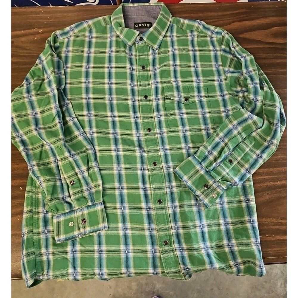 ORVIS Green Plaid Long Sleeve Mens Shirt Size Large Black Snap Buttons